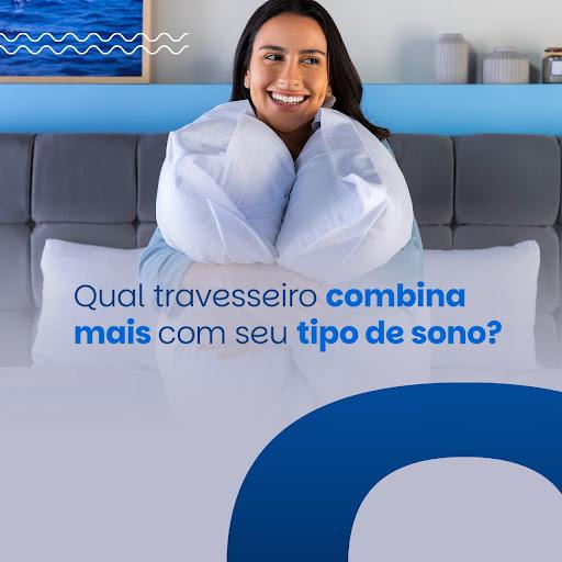 Qual travesseiro combina mais com seu tipo de sono? 

Os travesseiros Ortobom desempenham um papel fundamental no seu descanso, pois garantem o suporte necessário para uma noite de sono profunda e revigorante. 
São diferentes tecnologias e materiais, que atendem diversos tipos de gostos e necessidades, unindo inovação, funcionalidade e conforto.

Seja qual for sua escolha, todos você encontra na Ortobom.
Passe na loja mais próxima e experimente! 💙

#Ortobom #ConfortoQueAcolhe #TravesseiroIdeal