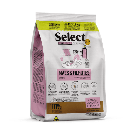 Select Gatos Mães e Filhotes 7Kg - Ingredientes selecionados fontes de proteínas, óleos, ingredientes funcionais, vitaminas e minerais, mín. 70% (farinha de vísceras de aves - mín. 23%, farinha de salmão, óleo de aves, óleo de salmão - mín. 1%, hidrolisado de fígado de aves, mistura de ovos desidratados, farelo de glúten de milho 60, farelo de soja, biomassa de microalgas Schizochytrium sp. - mín. 0,4%, levedura de cervejaria inativada desidratada, blend de prebióticos - mín. 0,1% - composto de: parede celular de levedura, galactooligossacarídeos, frutooligossacarídeos e levedura seca de cana de açúcar, hexametafosfato de sódio, extrato de Yucca, metionina, taurina, vitaminas A, D3, E, C, K3, B1, B2, B6, B12, pantotenato de cálcio, ácido fólico, ácido nicotínico, biotina, cloreto de colina, minerais cloreto de sódio, cloreto de potássio, sulfato de manganês, sulfato de zinco, glicinato de zinco, sulfato de ferro, sulfato de cobre, iodato de cálcio, selenito de sódio, selênio metionina). Frutas, vegetais, grãos e aditivos essenciais, mín. 30% (quirera de arroz, grão de milho, farelo de trigo, mix concentrado de frutas e vegetais desidratados - composto de: farinha de batata doce, maçãs, bananas - mín. 0,03%, mirtilos (blueberries) - mín. 0,01%, cenouras - mín. 0,03% e farinha de ervilhas - mín. 0,05%, polpa desidratada de beterraba - mín. 0,5%, ácido fosfórico e aditivos antioxidantes BHA e BHT).
