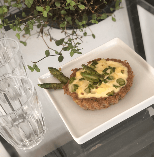 Tortinha com base de quibe assado com creme de alho porró by #thefactorybuffet !!! Delicioso!!!! #buffet #catering #eventos #evento #eventoscorporativos #eventoscorporativossp #buffetemcasa #buffetemdomicilio #buffetadomicilio