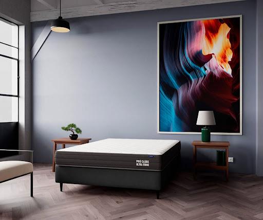 Sofisticação também mora nos detalhes do seu quarto.
Na Ortobom Teodoro Sampaio, em Alto de Pinheiros, você encontra cabeceiras que combinam design contemporâneo, conforto e durabilidade. São modelos que se adaptam ao seu estilo, valorizando o ambiente com elegância e personalidade. Passe em nossa loja e sinta como um bom acabamento pode transformar por completo seu espaço de descanso.