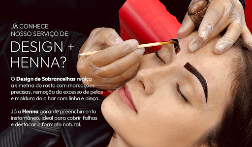 Henna nas sobrancelhas: uma alternativa prática e charmosa!
Ainda é possível realçar o olhar de forma natural, com definição e cobertura para pequenas falhas usando a henna. Ideal para quem busca um efeito temporário, ela entrega cor e forma sem o compromisso de um procedimento definitivo.
Perfeita para testar novos formatos, realçar o design ou manter as sobrancelhas impecáveis no dia a dia!