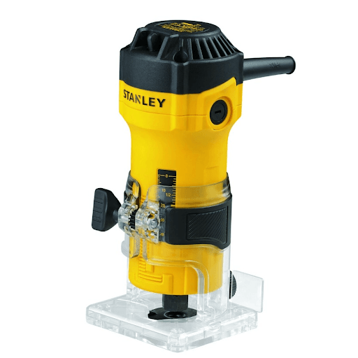 STNALEY Tupia Para Laminados 550W ST55-BR 127V - Tupia para laminados st55 de 550w, potente motor de 550w com potência de saída de até 700w, até 40% mais potente em comparação com os principais concorrentes, considerando potência máxima de saída. nós te damos o poder, você coloca a precisão, cabeça plana permite fácil troca de acessórios. maior visibilidade com la base transparente e recurso de sopro permitemmaior visibilidade da área de trabalho. interruptor selado contra poeira, impede que a poeira entre na ferramenta. engranagens helicoidal, garantem baixo ruído e menor vibração. pinça de aço de alta qualidade para resultado de corte preciso. maior velocidade de rotação de 35.000 rpm, finalize seu trabalho mais rápido. 2 anos de garantia.