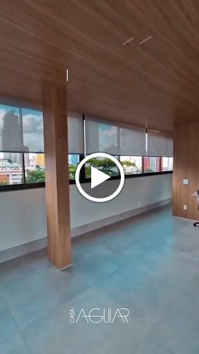 Invista na praticidade das persianas motorizadas! ✨

Com um simples toque, você controla a iluminação, a privacidade e até a temperatura do ambiente. Além disso, elas:

✔️ Trazem mais conforto e modernidade
✔️ Protegem seus móveis dos raios solares
✔️ São práticas e fáceis de usar
✔️ Podem ser integradas à automação da sua casa

O resultado? Um ambiente elegante, funcional e cheio de charme!

Gostou? Fale com a Casa Aguiar e descubra a persiana ideal para o seu espaço! Quer esse toque de sofisticação na sua casa? Clique em "Saiba mais" e entre em contato conosco!🏡💛

#persianamotorizada #persiana #cortina #casadecorada #casaaguiar
