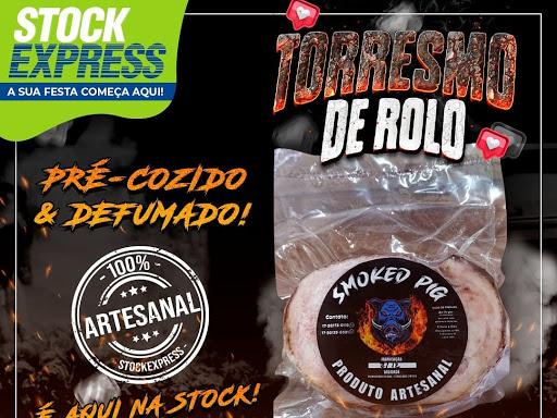 Torresmo pré-assado e defumado