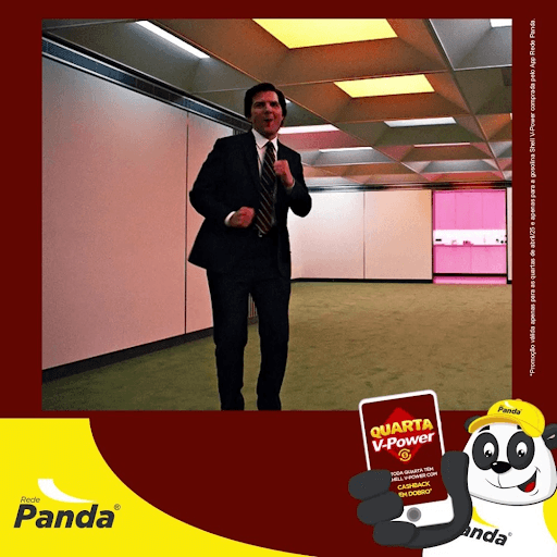 Nada como descobrir que QUARTA tem Shell V-Power com CashBack em DOBRO - Nada como descobrir que QUARTA tem Shell V-Power com CashBack em DOBRO, né?!💰💰

 

⛽ Só no App Rede Panda, o combustível de alta performance da Shell vem com R$ 0,20 de CashBack!

 

📲 Baixe agora o App Rede Panda e corra aproveitar pra encher o tanque e o bolso! 🚀🔥

 

⚠ Verifique os Postos Panda com a bandeira Shell participantes.