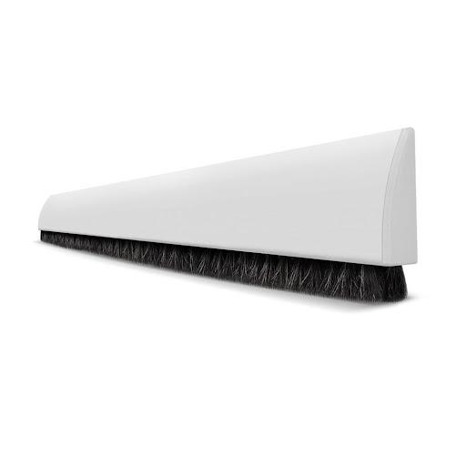 Veda Porta Adesivo Escova - Branco - 80 cm - Comfort Door - O Veda Porta Escova é um produto projetado para realizar vedações de portas com rapidez e praticidade. Pode ser instalado por qualquer pessoa, sem a necessidade de ferramentas ou acessórios.   

O seu diferencial está em suas opções de cores: Branco, Madeira Clara, Madeira Escura, Cinza Claro, Marrom Claro, Marrom e Preto.

Tamanhos: 80, 90, 100, 130 e 150.

Além disso, o Veda Porta poderá ser ajustado facilmente para a medida da porta com uma serra ou tesoura.