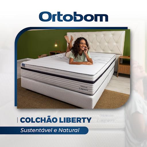 Colchões Ortobom: Liberty

Os Colchões Ortobom são sinônimo de qualidade e muito conforto, proporcionando noite reparados e qualidade de vida.

O nosso modelo Liberty é um dos produtos mais vendidos, oferecendo uma combinação perfeita de conforto, tecnologia e sustentabilidade.

Projetado para proporcionar um sono tranquilo e revigorante, o Colchão Liberty Ortobom se adapta a qualquer ambiente, garantindo noites de descanso contínuas e conforto sem igual.

A sua estrutura é composta por molas superpocket ensacadas individualmente, garantindo movimento independente e evitando que seu sono seja perturbado por movimentos de outra pessoa.

Desfrute de um produto que alia qualidade e inovação, transformando suas noites de sono e renovando suas energias a cada amanhecer.

Passe hoje em nossa loja e aproveite!