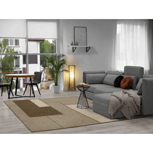 BALI LASCAS 47|54 Tapete para Sala, Sala de Jantar, Área Gourmet  - Tapetes São Carlos - 1. Base Confortex. 
2. Proteção UV. 
3. Fios Roselan. 
4. Acabamento em debrum/duas barras viradas. 
5. Lavável. 
6. Variedade de medidas. 

A coleção BALI combina estilo e funcionalidade, com Base Confortex que protege o piso e Tecnologia UV que preserva as cores. Fios Roselan garantem durabilidade, com opções de acabamento em debrum ou barras viradas. Laváveis e disponíveis em diversas medidas, são ideais para ambientes elegantes e práticos.