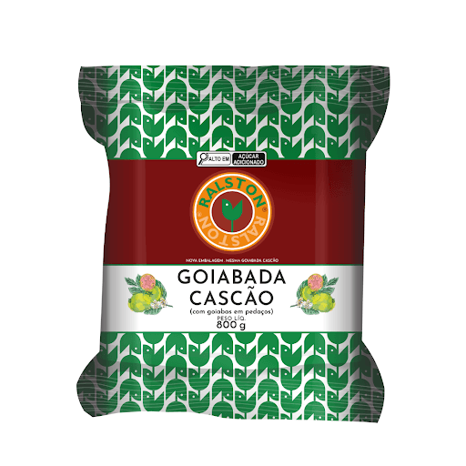 Goiabada Cascão 800g em Barra - Ralston - * ≈70% de Fruta na Receita . Fonte de Vitamina C  . Não Contém Glúten . Kosher . Halal . Sem Conservantes . Sem Alergênicos *
Essa é a Goiabada Cascão Ralston: nossa releitura da goiabada cascão caseira tradicional. Produzida com goiabas do nosso pomar e de produtores homologados, colhidas e selecionadas manualmente. Com pequenos pedaços de casca de goiaba, o sabor mais intenso de fruta. Adoça a vida. Ingredientes: Polpa e pedaços de goiaba, açúcar cristal e acidulante ácido cítrico. NÃO CONTÉM GLÚTEN. Fonte em Vitamina C.