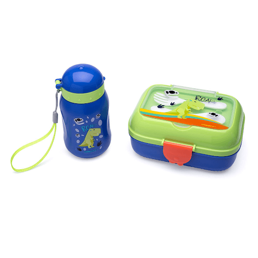 Kit Lanche Dino - Garrafa Plástica + Marmita  - Leo&Leo - O Kit Lanche Dino Leo&Leo vem com uma garrafinha com canudo de 460 ml, uma marmitinha com tampa e divisórias de 700 ml, um garfo e uma colher de plástico. Tudo isso com estampas divertidas e coloridas de dinossauros para estimular a imaginação das crianças. Além disso, ele é fácil de limpar e armazenar, podendo ser levado na mochila ou na lancheira. Com o Kit Dino, a hora do recreio é recheada de diversão. Aproveite.