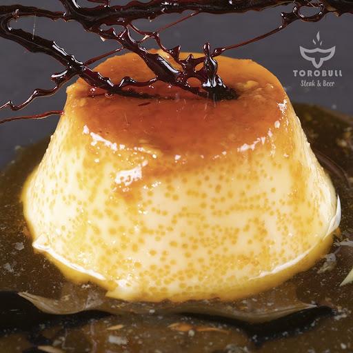 Há quem prefira um sorvete gelado, mas há quem vá optar por um delicioso pudim. No Torobull, o pudim é considerado uma obra de arte muuuuito valiosa. Tem que saber se deliciar da primeira à última garfada. Mas isso todo mundo aprende rápido.
Venha curtir uma sobremesa incrível como essa com a gente.
Esperamos por vocês.
📍 Moema - Avenida Moema, 87 .
📍 Vila Leopoldina - Rua Carlos Weber, 276.
#torobull #sobremesa #pudim #sabor #doce #pudimdeleite