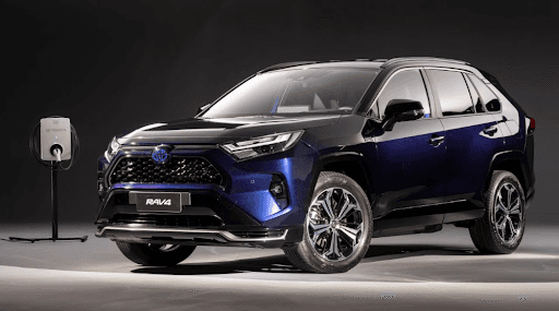 Tecnologia Híbrida Toyota - A tecnologia Híbrida da Toyota, líder de mercado, oferece uma experiência de condução inigualável. Com modelos como o RAV4 e o Corolla, você tem o melhor de dois mundos: a potência e a autonomia do motor a combustão e a eficiência silenciosa do motor elétrico. O sistema se recarrega automaticamente, dispensando a necessidade de tomadas e garantindo uma economia de combustível excepcional. Visite a Toyota Sulpar e entenda por que o futuro da mobilidade já é o nosso presente.