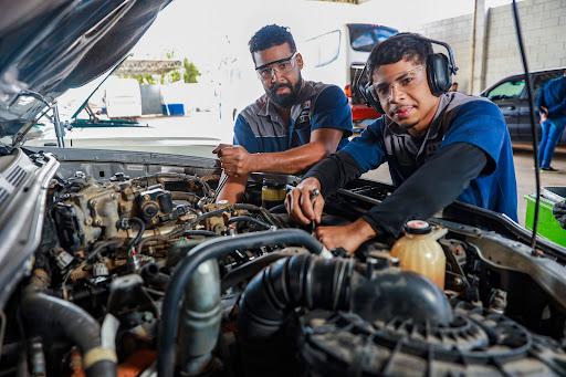 Diagnóstico completo de veículos. - Diagnóstico completo de veículos e soluções de reparação para componentes em todos os sistemas diesel.

Venha conferir!