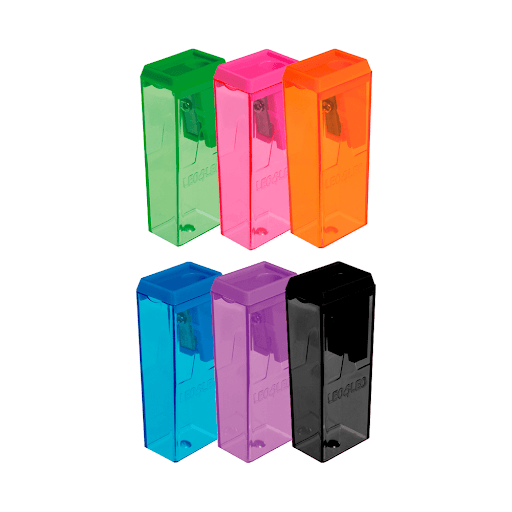 Apontador Bloco 6cm - cores variadas - Leo&Leo - O Apontador Bloco com Depósito da Leoeleo é uma opção prática e conveniente para afiar seus lápis. 
Esse apontador possui um design em formato de bloco, o que o torna confortável de segurar e proporciona estabilidade durante o processo de afiação. Além disso, ele possui um depósito integrado, permitindo que você colete os resíduos gerados durante a afiação, evitando bagunça e facilitando a limpeza posteriormente.

O apontador Bloco com Depósito é compatível com lápis de diâmetro padrão e possui uma lâmina afiada que garante um corte preciso e uniforme. O depósito possui capacidade para armazenar os resíduos de várias afiações, garantindo maior praticidade durante o uso.

Adquira o Apontador Bloco com Depósito da Leoeleo e tenha uma ferramenta eficiente e organizada para afiar seus lápis.