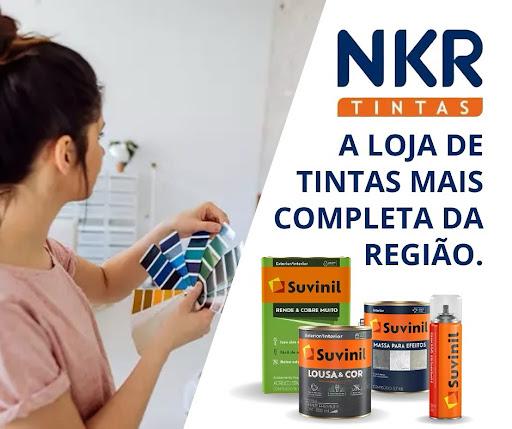 A NKR Tintas é uma loja especializada em soluções para pintura, oferecendo variedade em tintas, acessórios e produtos relacionados. No espaço, é possível encontrar opções que atendem diferentes necessidades, desde pequenos retoques até grandes projetos, com linhas voltadas para ambientes internos e externos. Além das tintas, a loja dispõe de materiais de apoio, como rolos, pincéis, lixas e demais itens que facilitam o trabalho de aplicação e acabamento. A equipe da NKR Tintas busca orientar o cliente quanto às melhores escolhas de acordo com o tipo de superfície, condição do ambiente e resultado esperado, contribuindo para que cada projeto alcance qualidade e durabilidade. O atendimento é voltado para quem deseja praticidade e suporte na hora de escolher os produtos adequados para cada situação. Com foco no segmento de tintas e acessórios, a loja se destaca como ponto de referência para quem busca praticidade e variedade no mesmo lugar.